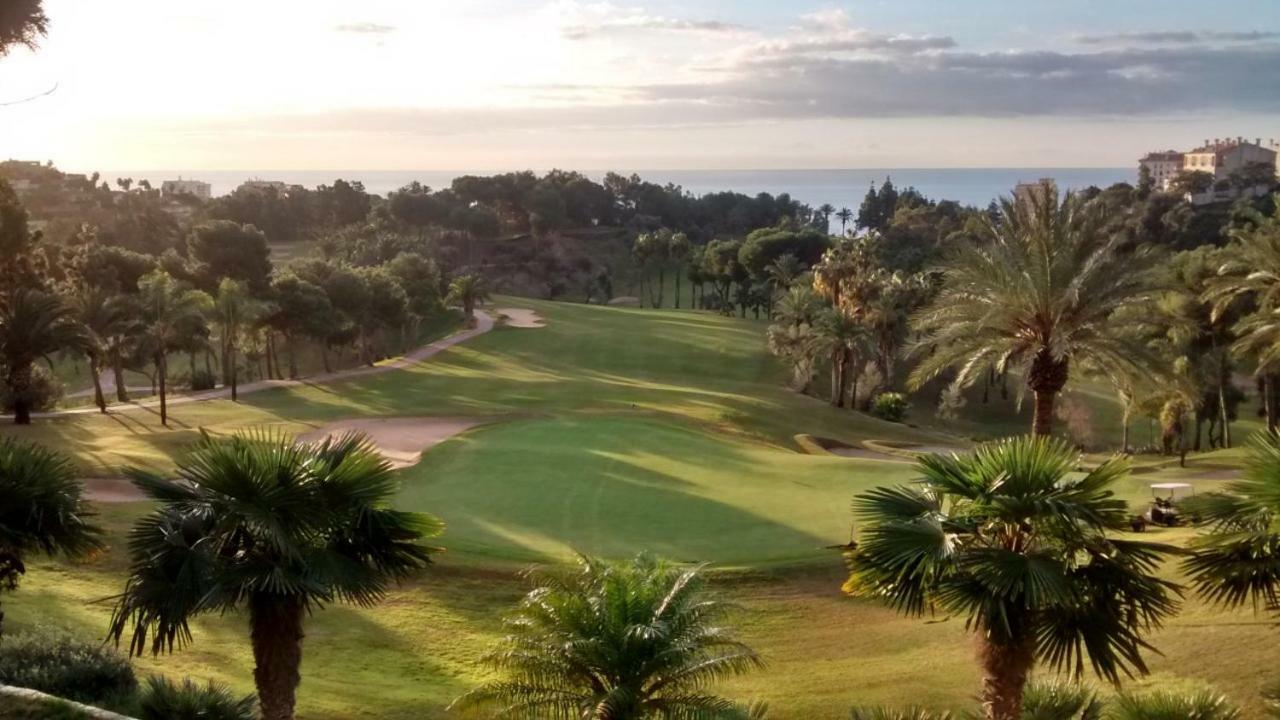 Magnificent Port-Beach 5* Luxury Residence Benalmadena Ngoại thất bức ảnh